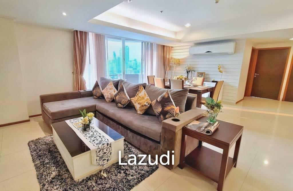 3 Bed 3 Bath 289 SQ.M Piyathip Place