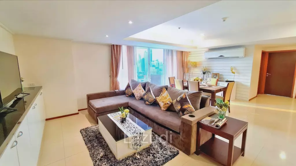 3 Bed 3 Bath 289 SQ.M Piyathip Place