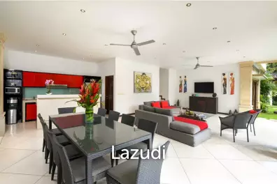 Great Freehold Villas in the heart of Seminyak