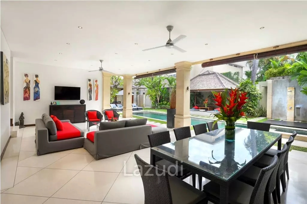 Great Freehold Villas in the heart of Seminyak
