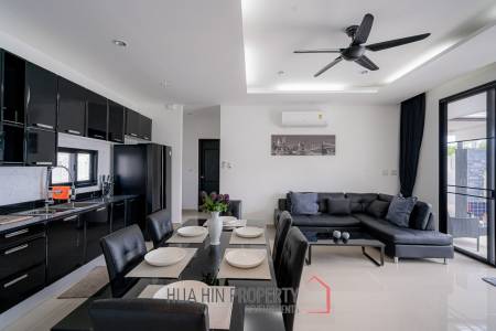 Mil Pool : New 3 Bedroom Pool Villa in Soi 102