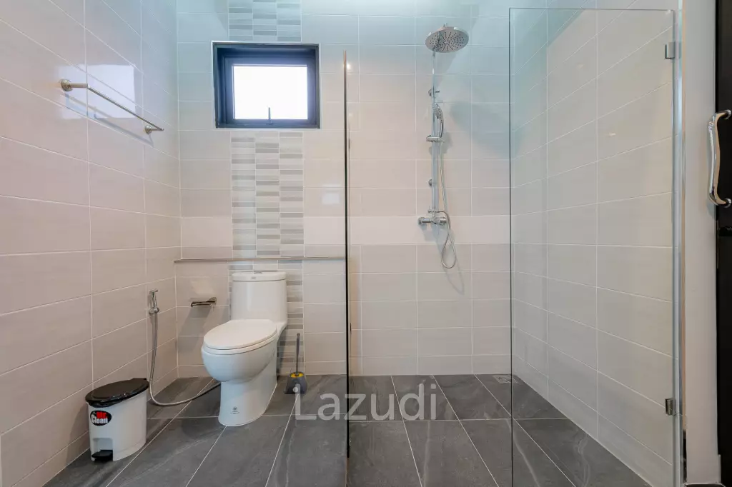 Mil Pool : New 3 Bedroom Pool Villa in Soi 102