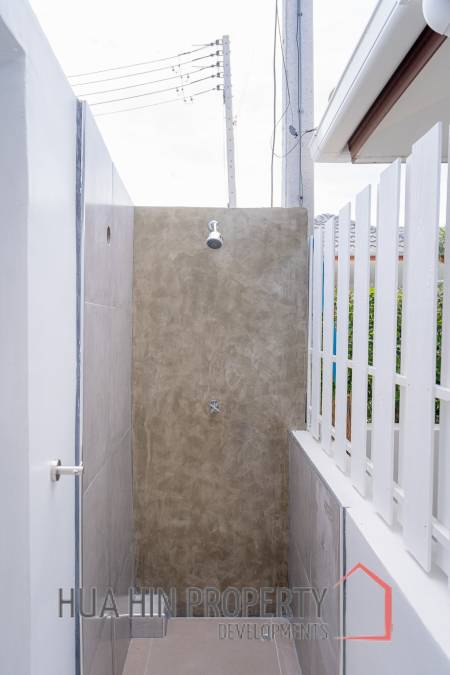 Mil Pool : New 3 Bedroom Pool Villa in Soi 102
