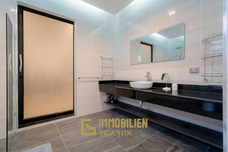 Mil Pool : New 3 Bedroom Pool Villa in Soi 102