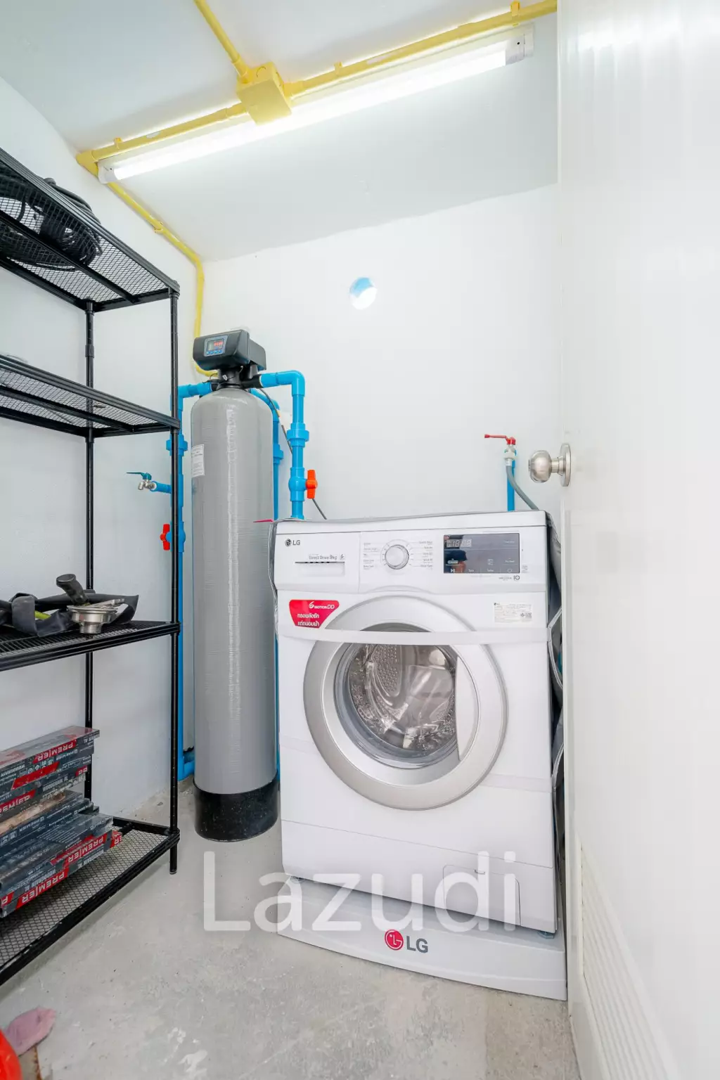 Mil Pool : New 3 Bedroom Pool Villa in Soi 102