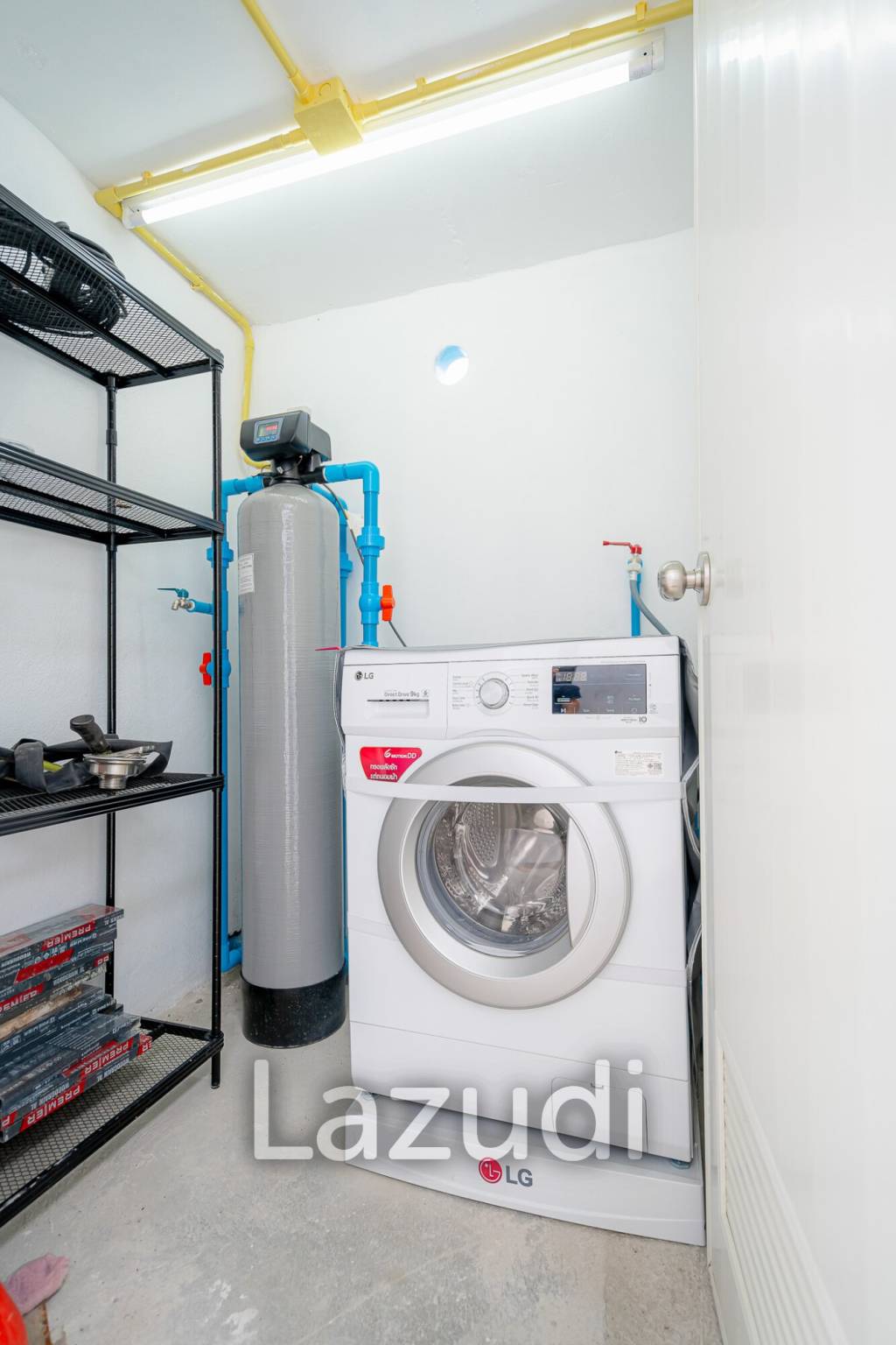 Mil Pool : New 3 Bedroom Pool Villa in Soi 102