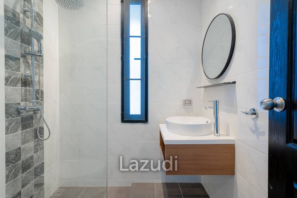 Mil Pool : New 3 Bedroom Pool Villa in Soi 102