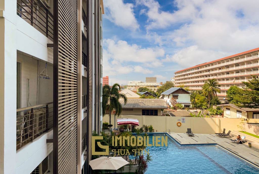 Tira Tiraa Condominium : 1 Bedroom With Pool View