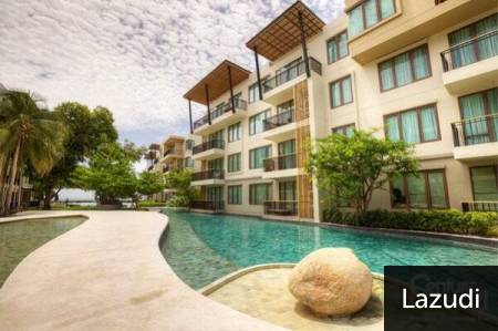 2 Bed Beachfront Condo with Pool View