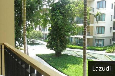 2 Bed Beachfront Condo with Pool View