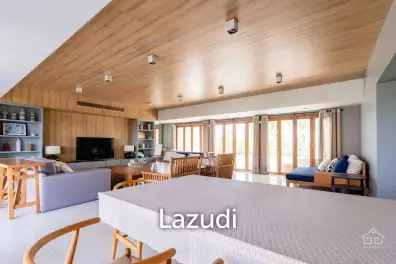 ROYAL PRINCESS :  Gorgeous 4 Bed Beachfront condo