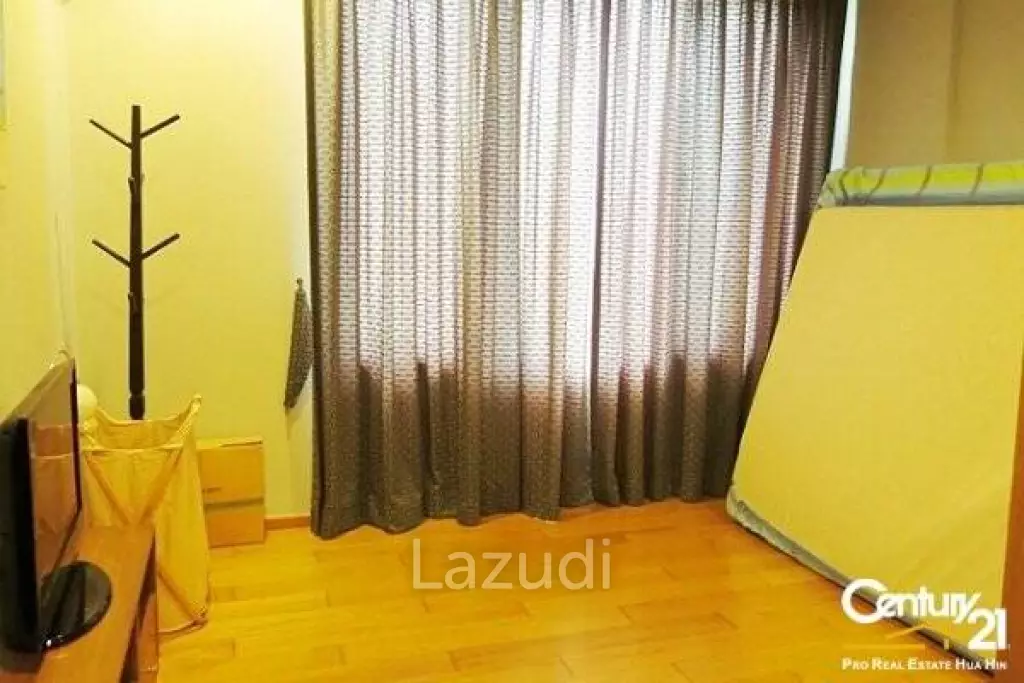 1 Bed Beachfront Condo