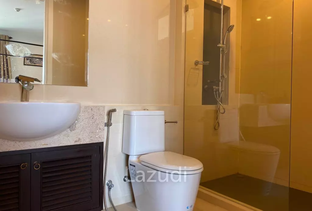 The Breeze Condo: 2 bedroom With Pool View