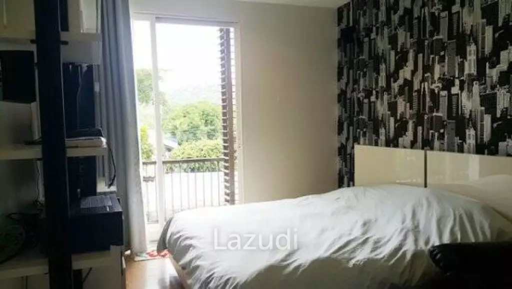 1 Bed beachfront Condo