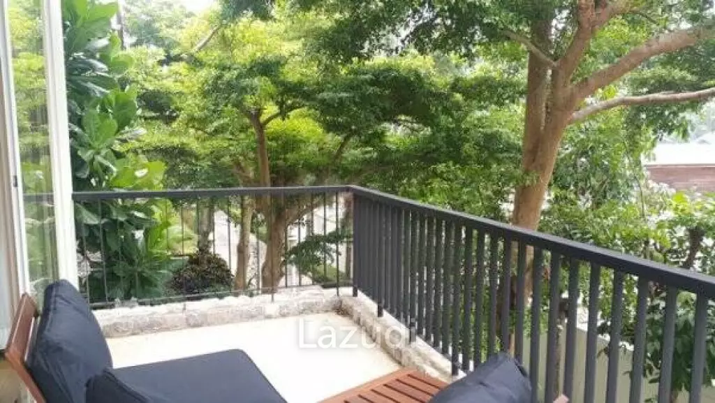 1 Bed beachfront Condo