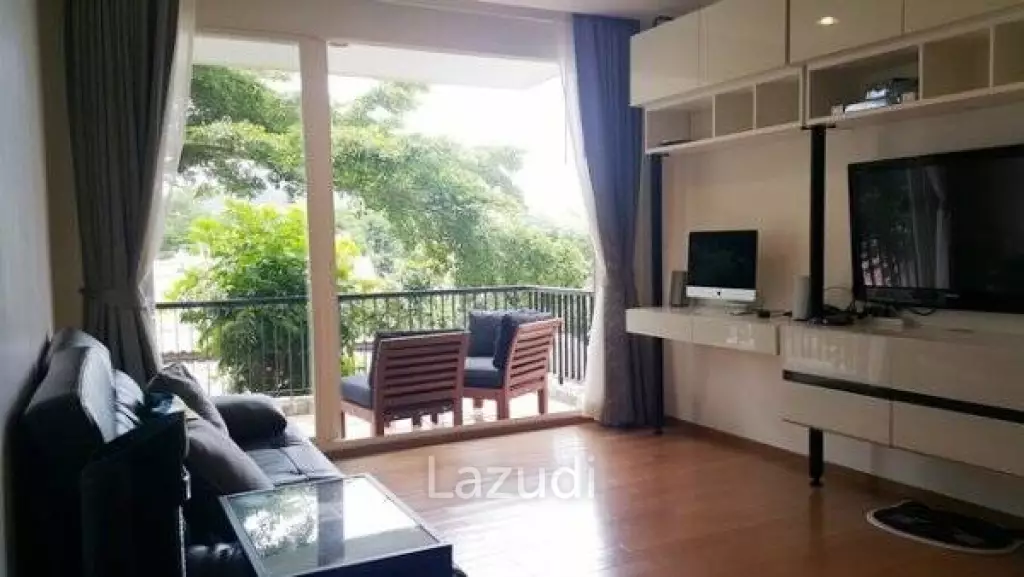 1 Bed beachfront Condo