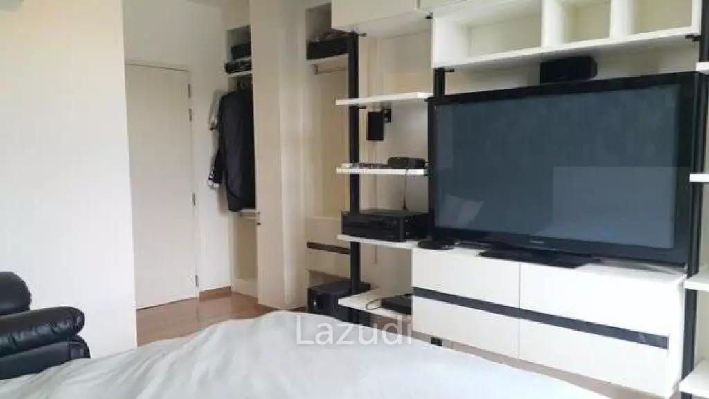 1 Bed beachfront Condo