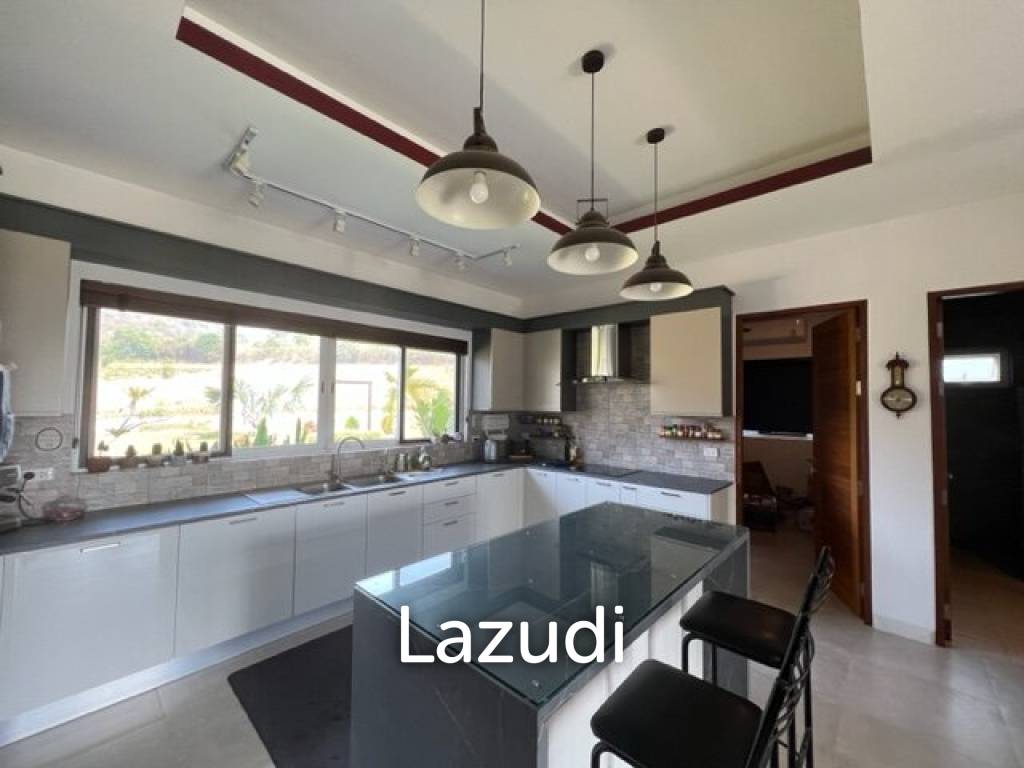 3,200 Sqm 4 Bed 4 Bath Villa For Sale