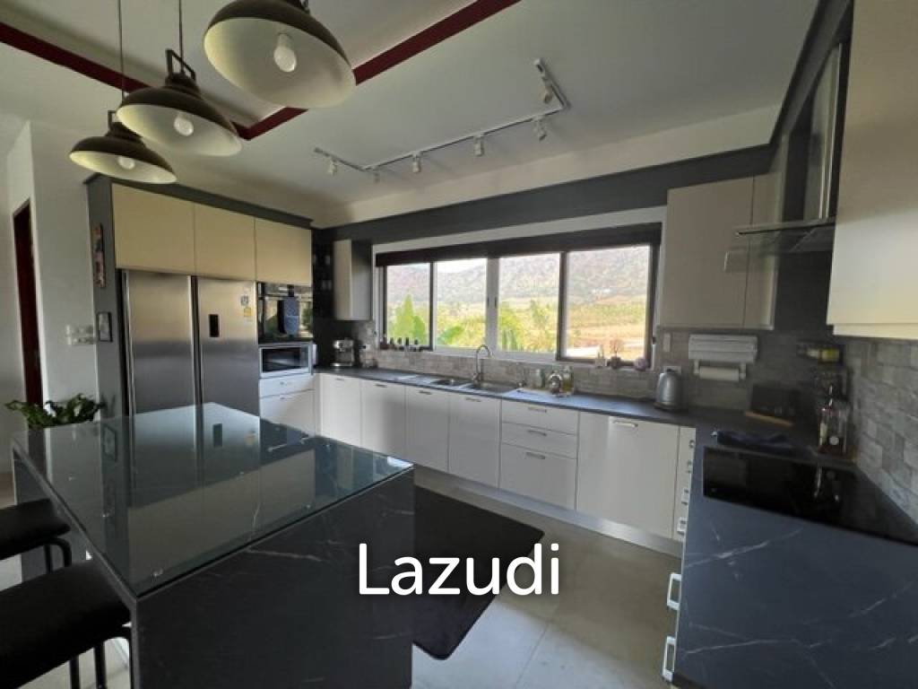 3,200 Sqm 4 Bed 4 Bath Villa For Sale