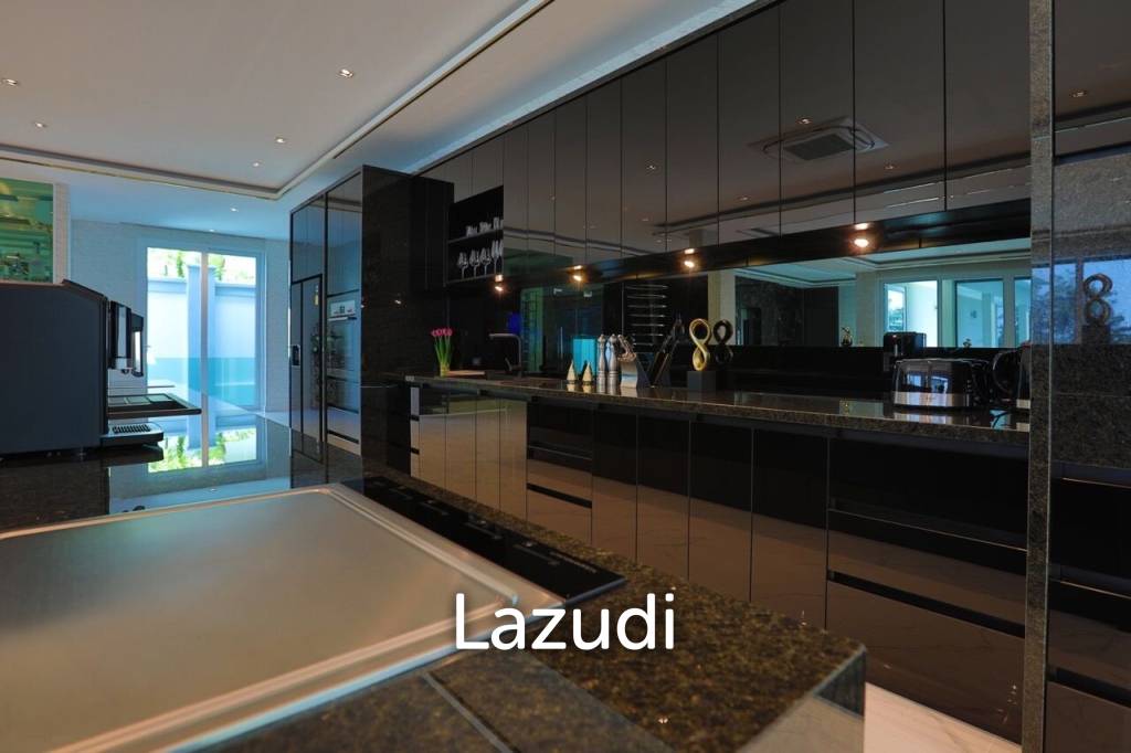 10 Bed 12 Bath 1,224 Sqm. Siam Royal View House