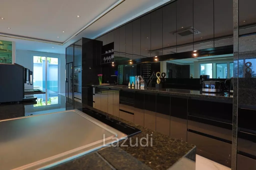 10 Bed 12 Bath 1,224 Sqm. Siam Royal View House