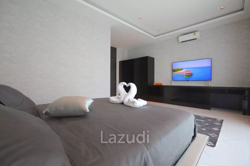 10 Bed 12 Bath 1,224 Sqm. Siam Royal View House