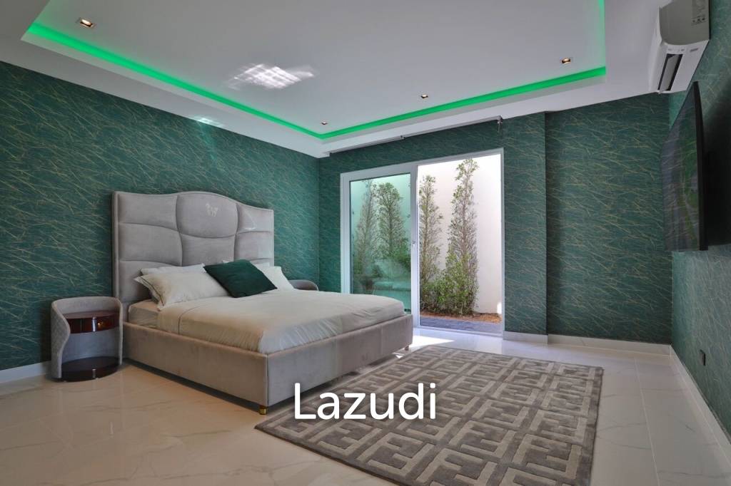 10 Bed 12 Bath 1,224 Sqm. Siam Royal View House
