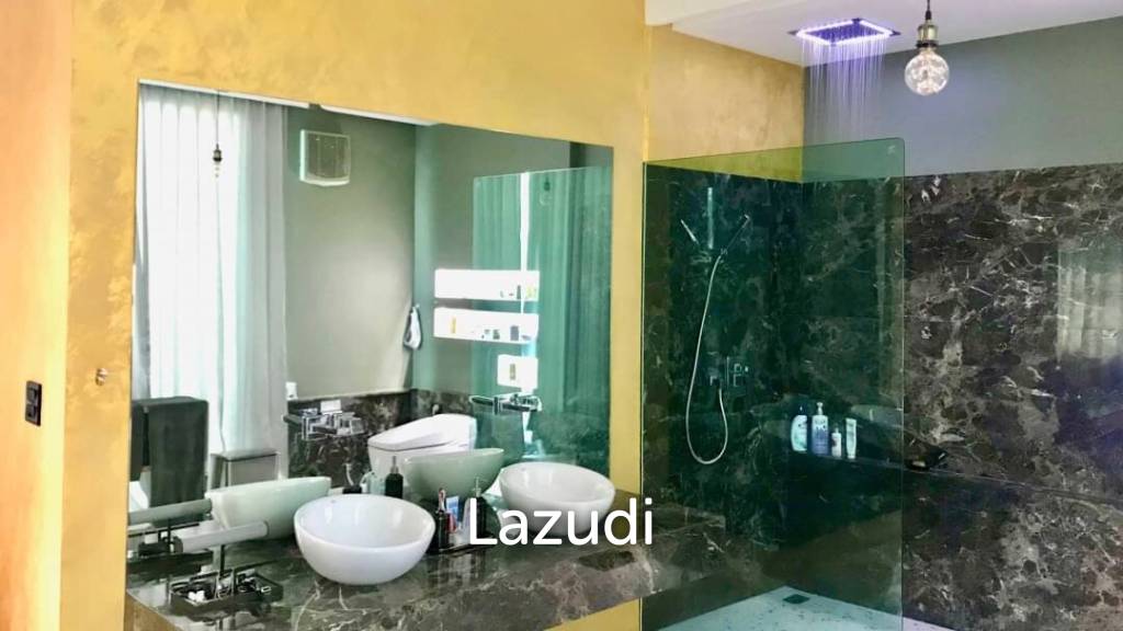10 Bed 12 Bath 1,224 Sqm. Siam Royal View House