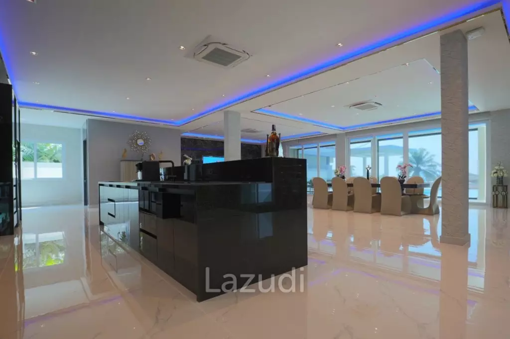 10 Bed 12 Bath 1,224 Sqm. Siam Royal View House