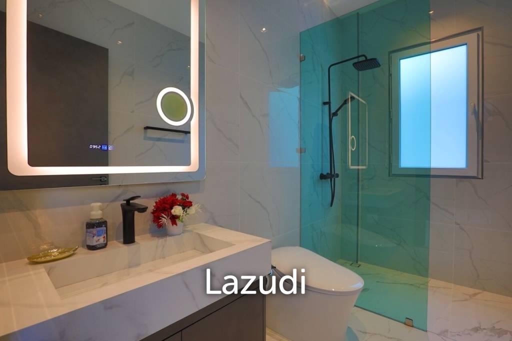 10 Bed 12 Bath 1,224 Sqm. Siam Royal View House