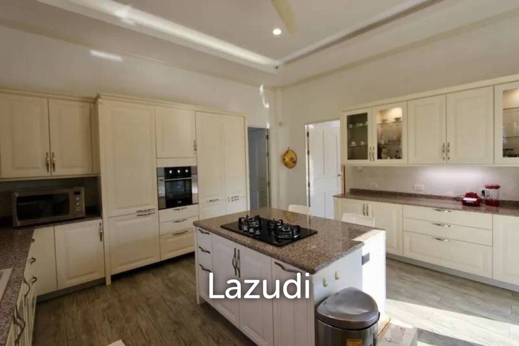 1,268 Sqm 4 Bed 4 Bath Villa For Sale