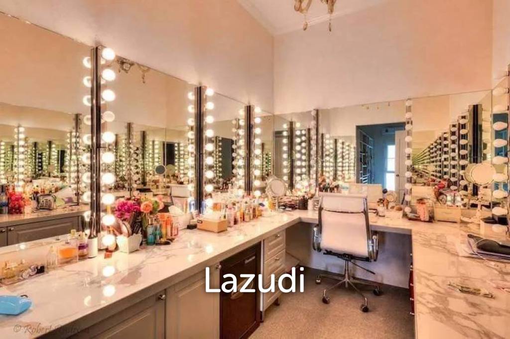 1,268 Sqm 4 Bed 4 Bath Villa For Sale