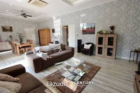 LAKESIDE : 4 Bed Lakeside Pool Villa on a Large Land Plot