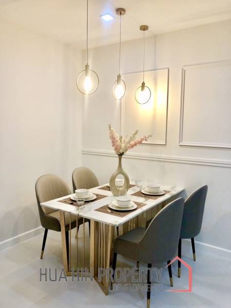 THE SEACRAZE : Nice 2 Bed condo near the beach