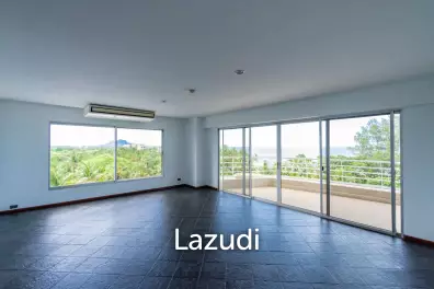 SANDY BEACH CONDO : 2 Bed Seaview Condo