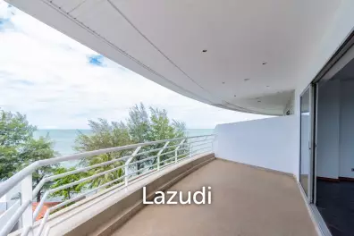 SANDY BEACH CONDO : 2 Bed Seaview Condo