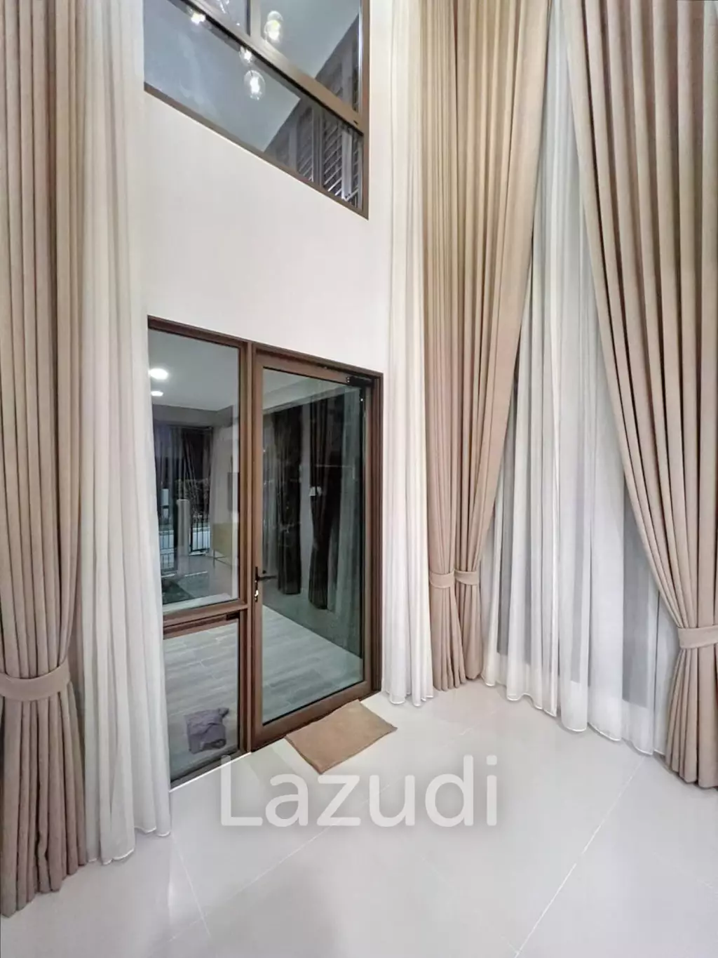 4 Bed 4 Bath 280 SQ.M Burasiri Krungthep Kreetha