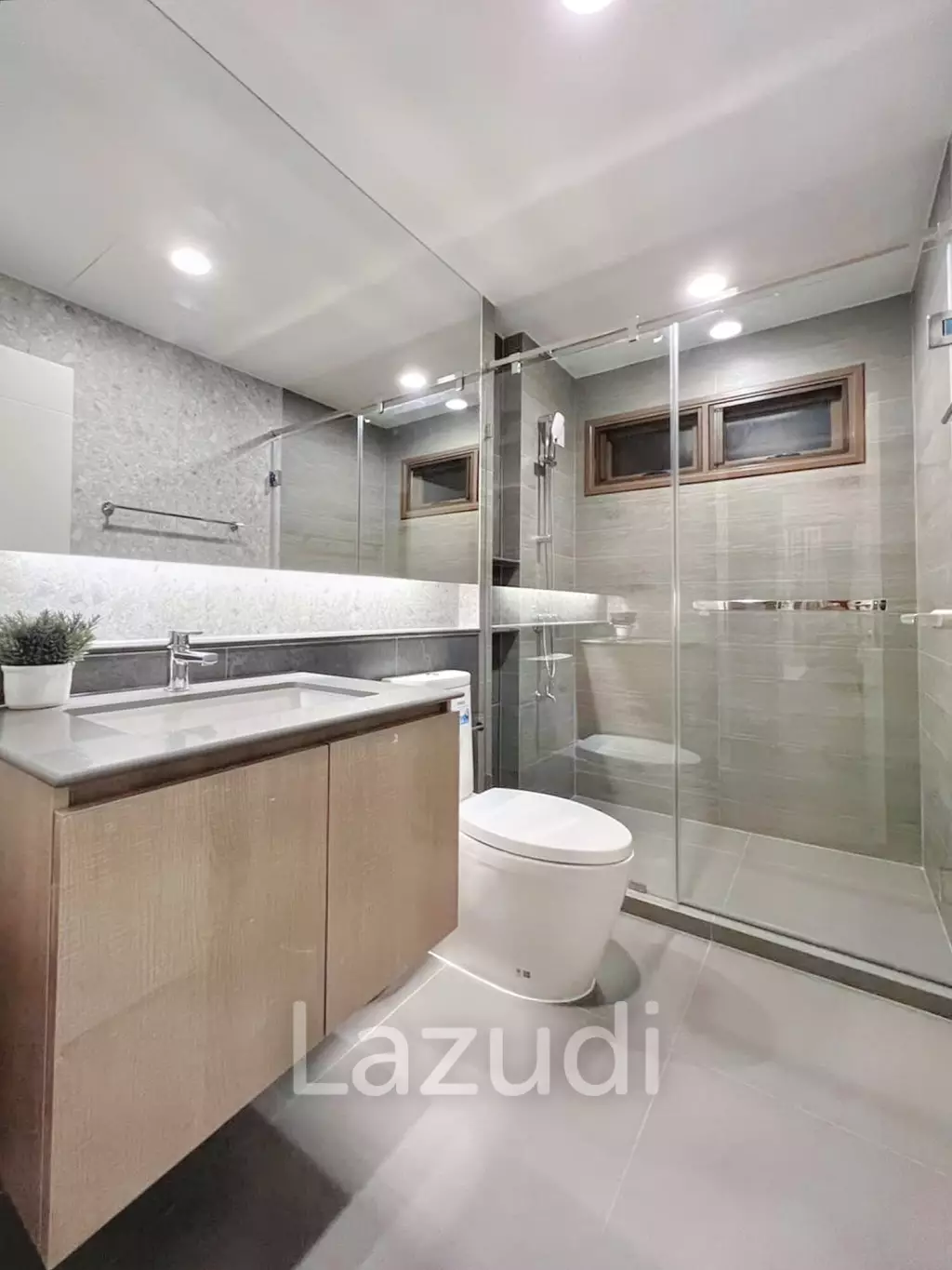 4 Bed 4 Bath 280 SQ.M Burasiri Krungthep Kreetha