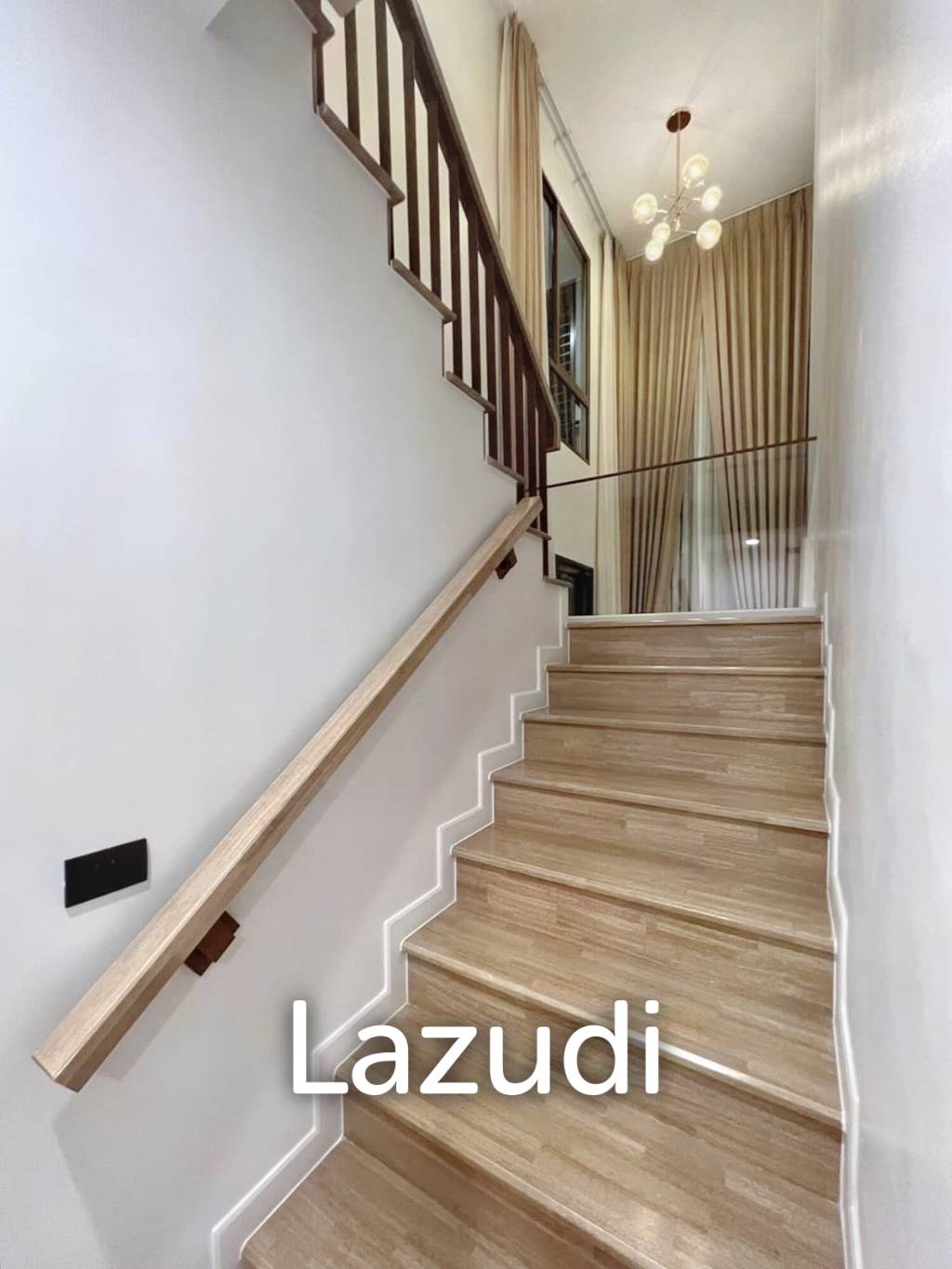 4 Bed 4 Bath 280 SQ.M Burasiri Krungthep Kreetha