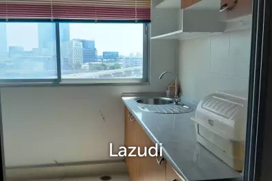 1 Bedr 1 Bath 52 Sqm. Supalai Park Srinakarin.
