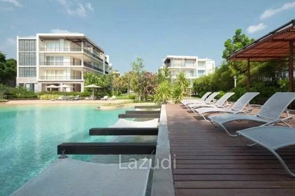 1 Bed Beachfront Condo