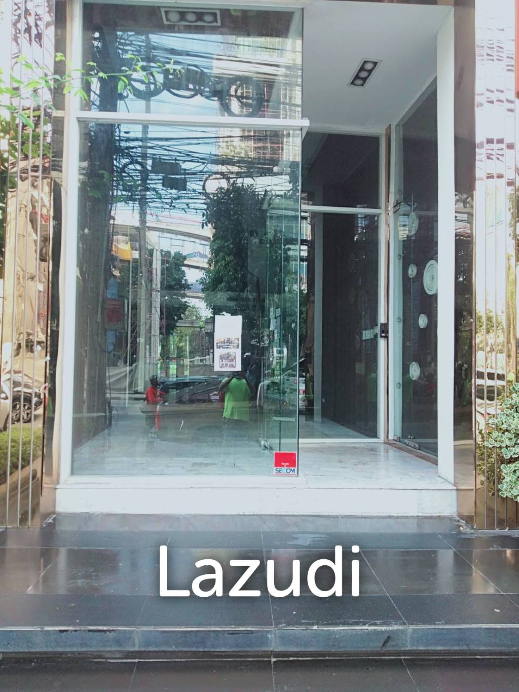 5 Storey Building for Lease on Thonglor Soi 5