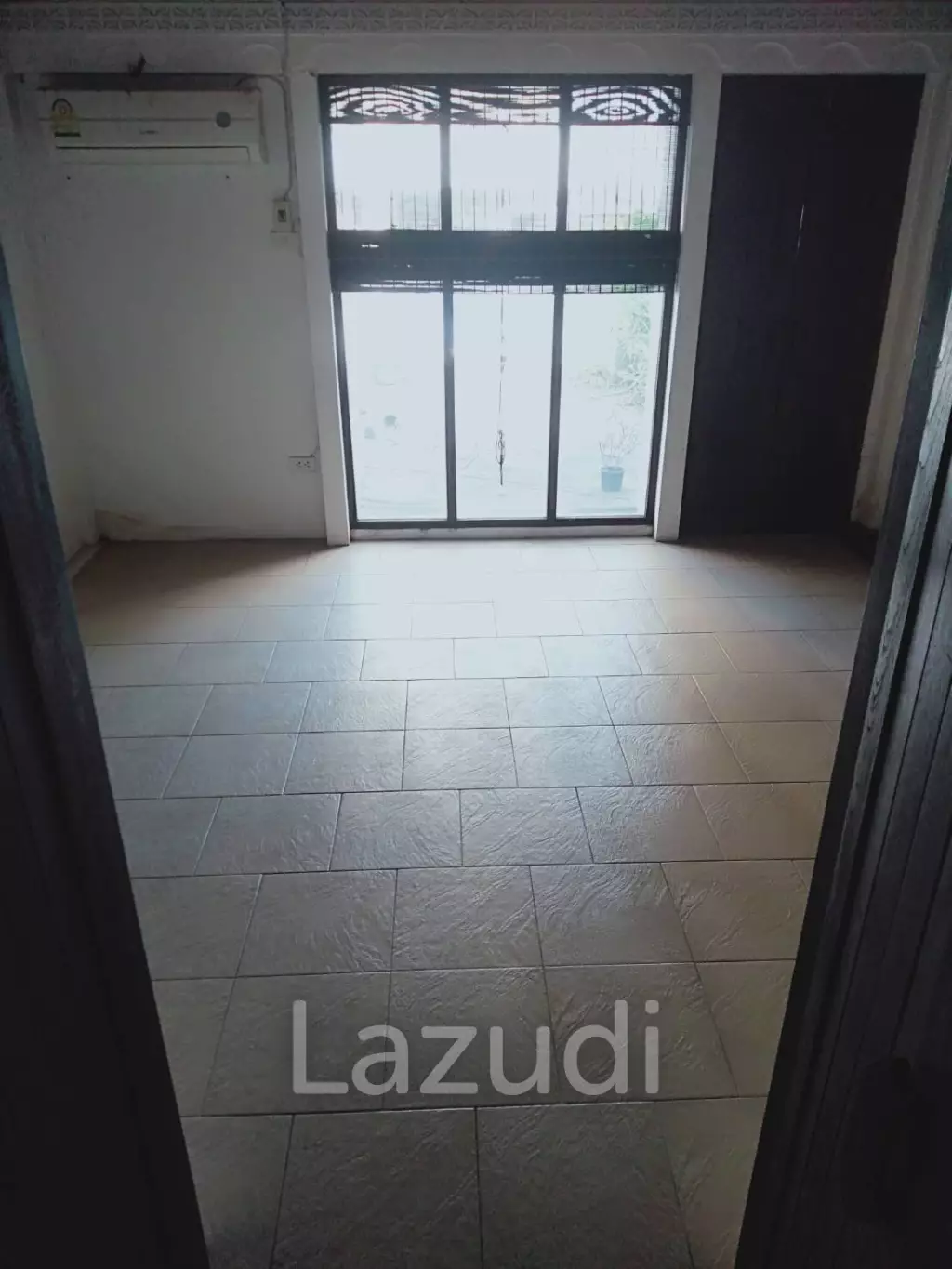 5 Storey Building for Lease on Thonglor Soi 5