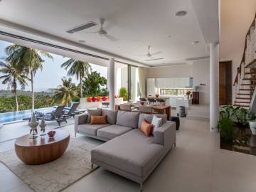Hot Price 3-Bed Sea View Villa in Prime Location
