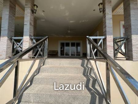 2 STOREY VILLA NEAR BLACK MOUNTAIN : 3 bed on large plot