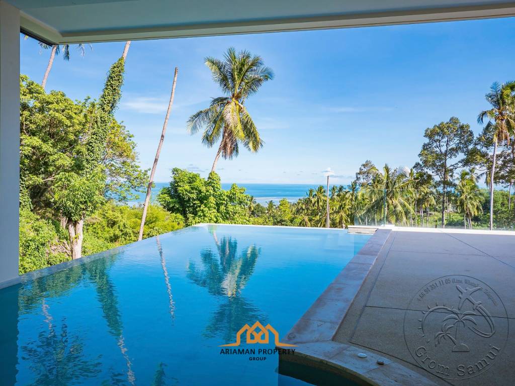 Spacious and Modern 4-Bedroom Villa in Lamai