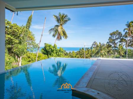 Spacious and Modern 4-Bedroom Villa in Lamai