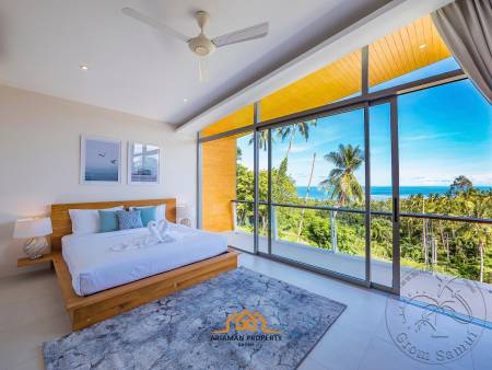 Spacious and Modern 4-Bedroom Villa in Lamai