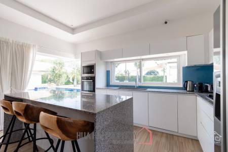 MALI PRESTIGE : Greate Value 3 Bed Pool Villa with large land plot