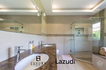 1,400 metro cuadrado 3 ` 3 Baño Villa de Venta